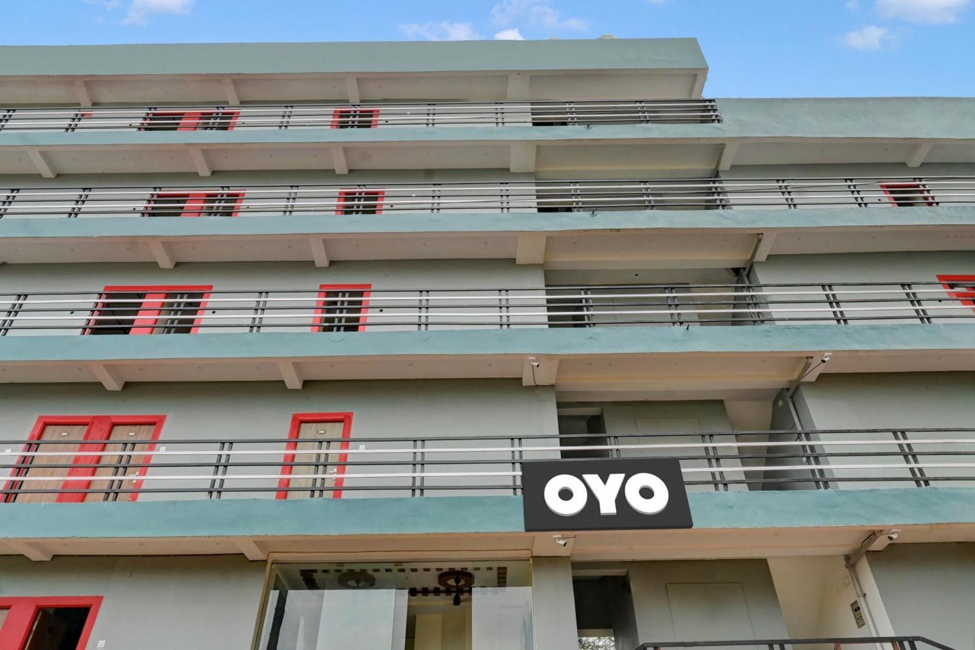 Hotel O Titanic Jamul Екстер'єр фото
