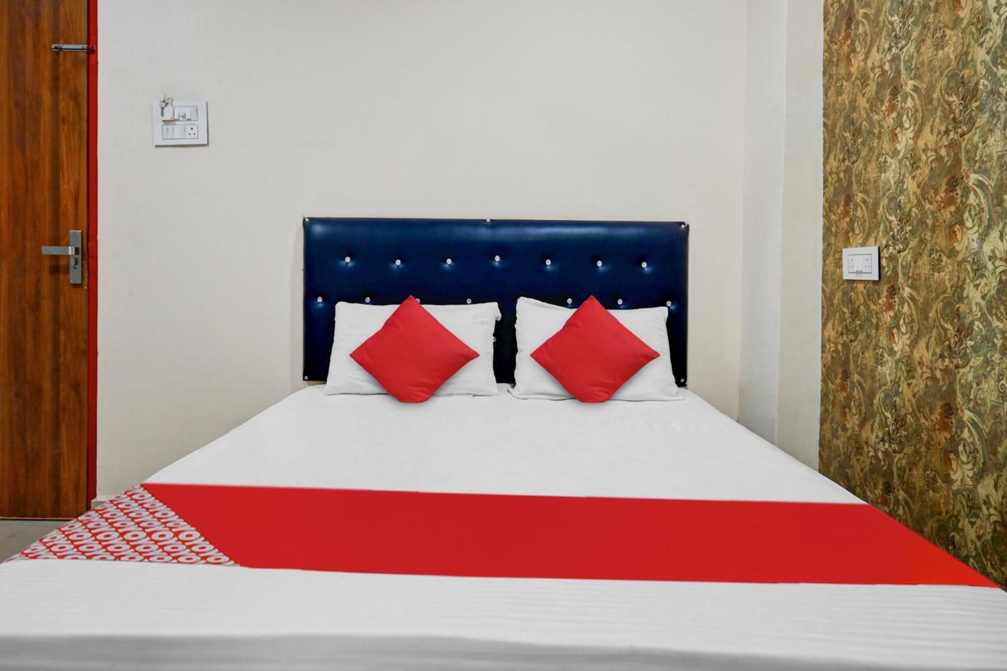Hotel O Titanic Jamul Екстер'єр фото
